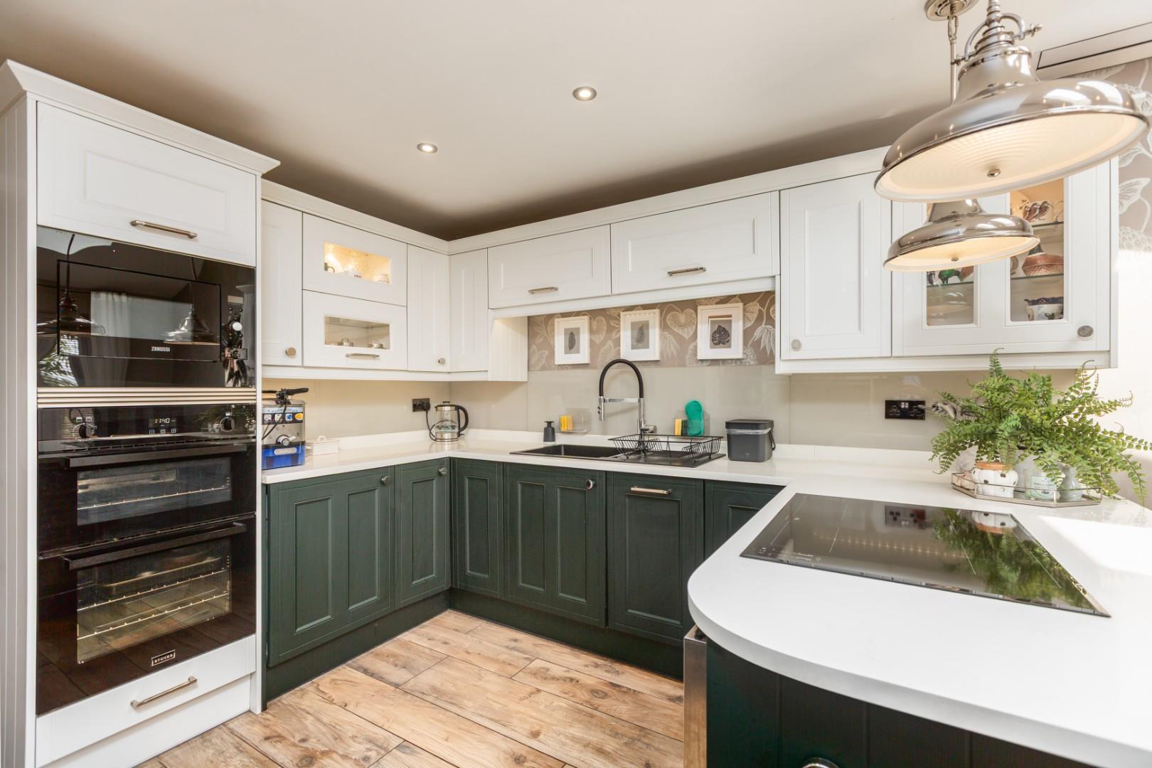 Woodville Road, Mumbles, Swansea, SA3 4AD